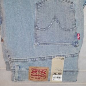 Brand New..LEVI'S JEANS